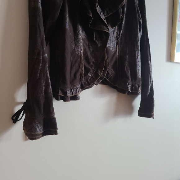 Bellesima ▪︎ Textured Ruffle Blazer - Picture 2 of 5